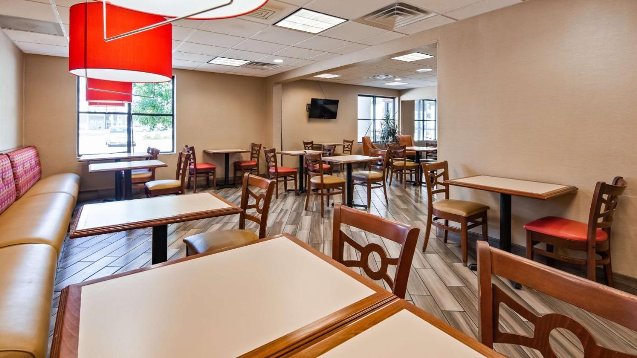 Best Western Plus Пеория Екстериор снимка